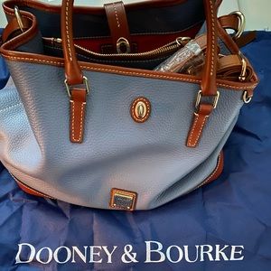 Dooney & Bourke purse